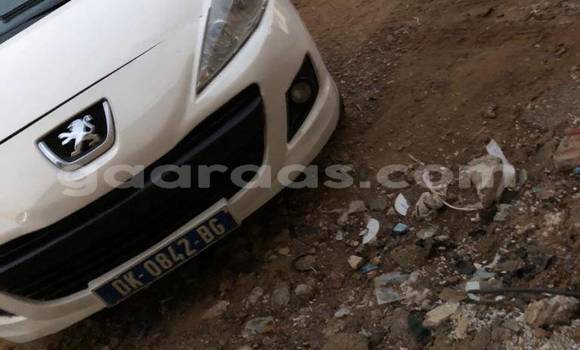 Acheter Occasion Voiture Peugeot 207 Blanc à Dakar, Dakar Acheter Occasion Voiture Peugeot 207 Blanc à Dakar, Dakar
