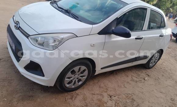 Acheter Occasion Voiture Hyundai i10 Blanc à Dakar, Dakar Acheter Occasion Voiture Hyundai i10 Blanc à Dakar, Dakar