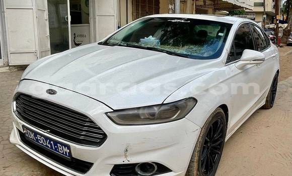 Acheter Occasion Voiture Ford Escape Blanc à Dakar, Dakar Acheter Occasion Voiture Ford Escape Blanc à Dakar, Dakar