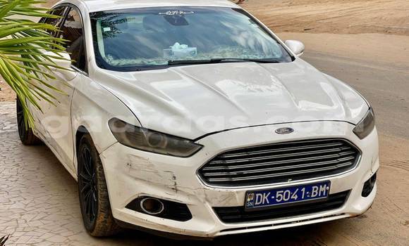 Acheter Occasion Voiture Ford Escape Blanc à Dakar, Dakar Acheter Occasion Voiture Ford Escape Blanc à Dakar, Dakar