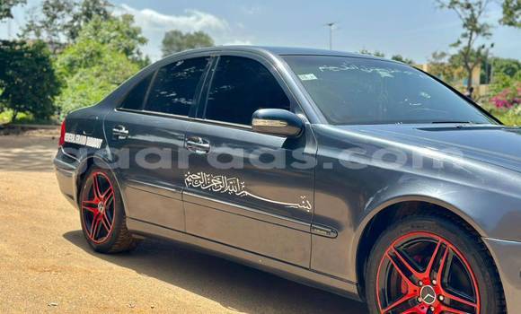 Acheter Occasion Voiture Mercedes-Benz E-Classe Other à Dakar, Dakar Acheter Occasion Voiture Mercedes-Benz E-Classe Other à Dakar, Dakar