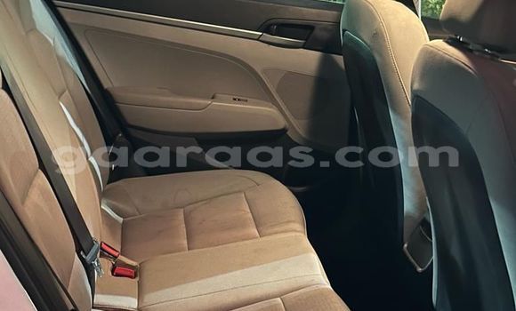 Acheter Import Voiture Hyundai Elantra Blanc à Dakar, Dakar Acheter Import Voiture Hyundai Elantra Blanc à Dakar, Dakar