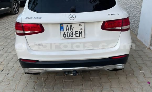 Acheter Import Voiture Mercedes‒Benz GLC Blanc à Dakar, Dakar Acheter Import Voiture Mercedes‒Benz GLC Blanc à Dakar, Dakar