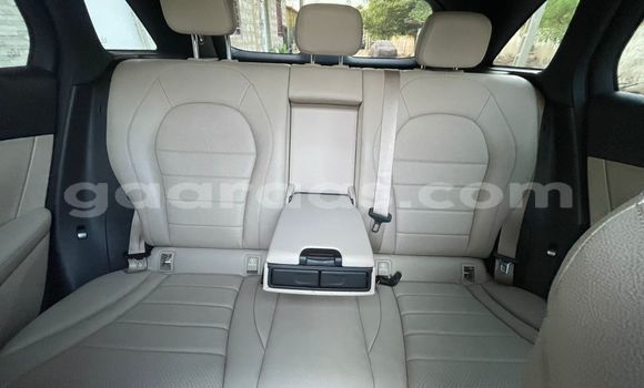 Acheter Import Voiture Mercedes‒Benz GLC Blanc à Dakar, Dakar Acheter Import Voiture Mercedes‒Benz GLC Blanc à Dakar, Dakar