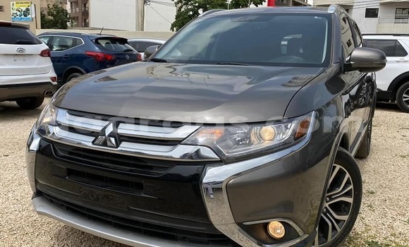 Dieundeu Occasion Mitsubishi Outlander Black Auto in Dakar in Dakar Dieundeu Occasion Mitsubishi Outlander Black Auto in Dakar in Dakar