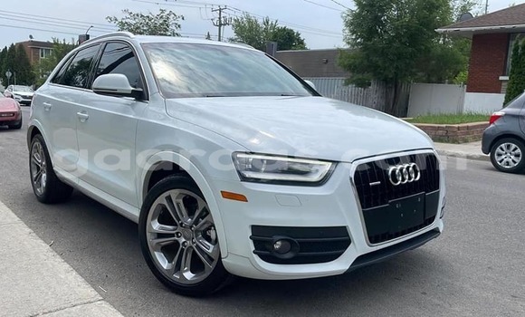 Buy Used Audi Q3 White Car in Dakar in Dakar