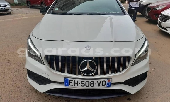 Acheter Occasion Voiture Mercedes-Benz C-Classe Blanc à Dakar, Dakar