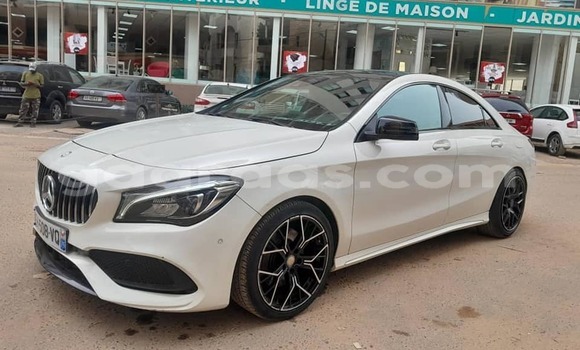 Dieundeu Occasion Mercedes-Benz C-Classe White Auto in Dakar in Dakar Dieundeu Occasion Mercedes-Benz C-Classe White Auto in Dakar in Dakar