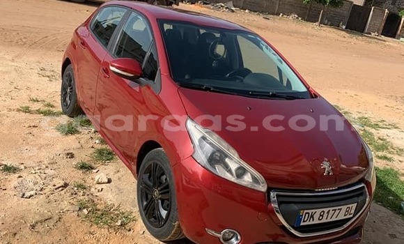 Acheter Occasion Voiture Peugeot 2008 Rouge à Dakar, Dakar Acheter Occasion Voiture Peugeot 2008 Rouge à Dakar, Dakar