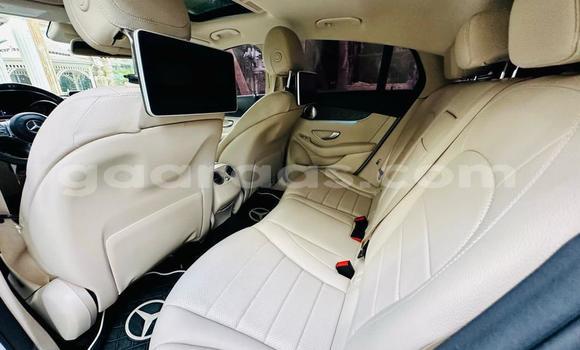 Acheter Import Voiture Mercedes‒Benz GLC Blanc à Dakar, Dakar Acheter Import Voiture Mercedes‒Benz GLC Blanc à Dakar, Dakar