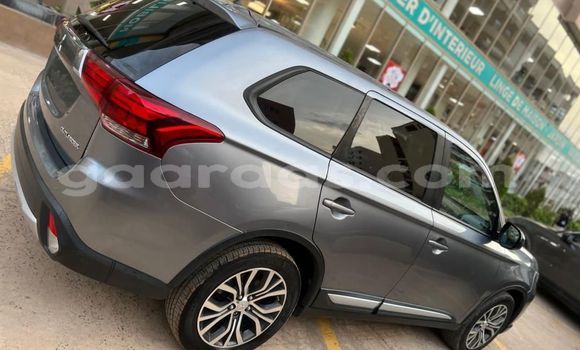 Acheter Occasion Voiture Mitsubishi Outlander Gris à Dakar, Dakar Acheter Occasion Voiture Mitsubishi Outlander Gris à Dakar, Dakar