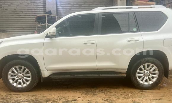Buy Used Toyota Prado White Car in Dakar in Dakar