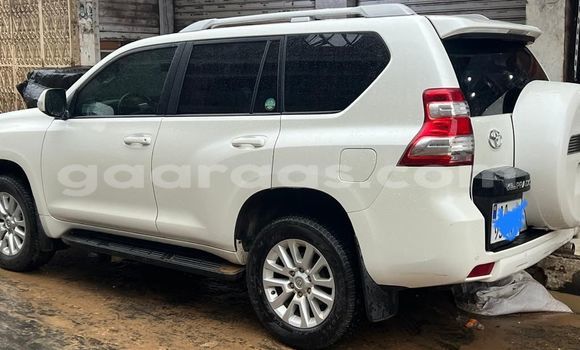 Dieundeu Occasion Toyota Prado White Auto in Dakar in Dakar Dieundeu Occasion Toyota Prado White Auto in Dakar in Dakar