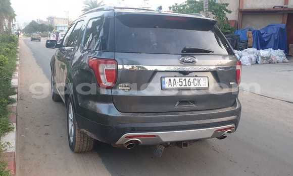 Acheter Occasion Voiture Ford Explorer Gris à Dakar, Dakar Acheter Occasion Voiture Ford Explorer Gris à Dakar, Dakar