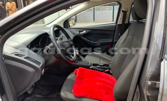 Acheter Import Voiture Ford Focus Gris à Dakar, Dakar Acheter Import Voiture Ford Focus Gris à Dakar, Dakar