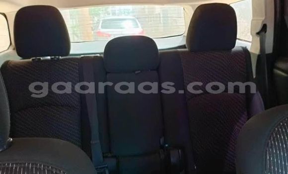 Buy Used Dodge Journey White Car in Dakar in Dakar Buy Used Dodge Journey White Car in Dakar in Dakar