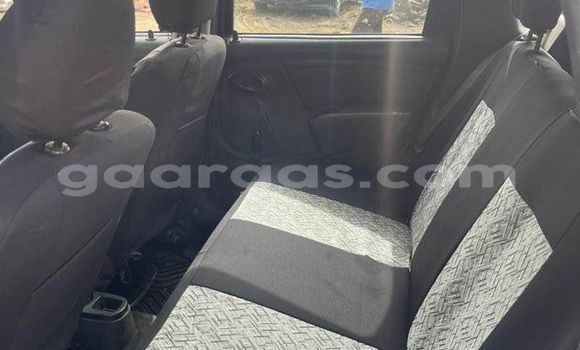 Buy Used Renault Duster White Car in Dakar in Dakar Buy Used Renault Duster White Car in Dakar in Dakar