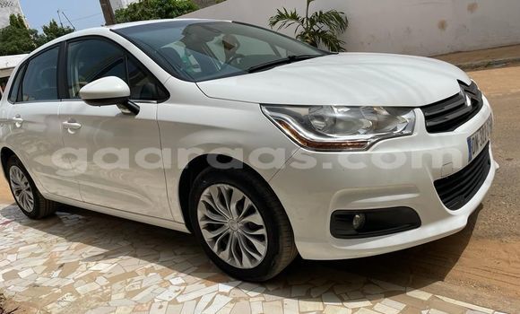 Acheter Import Voiture Citroen C4 Blanc à Dakar, Dakar Acheter Import Voiture Citroen C4 Blanc à Dakar, Dakar