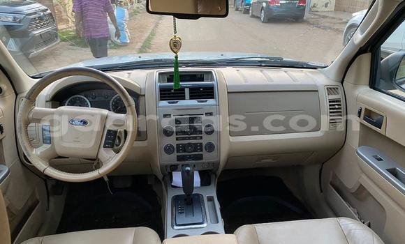 Acheter Occasion Voiture Ford Escape Blanc à Dakar, Dakar Acheter Occasion Voiture Ford Escape Blanc à Dakar, Dakar