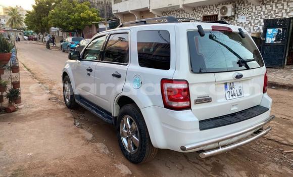 Acheter Occasion Voiture Ford Escape Blanc à Dakar, Dakar Acheter Occasion Voiture Ford Escape Blanc à Dakar, Dakar