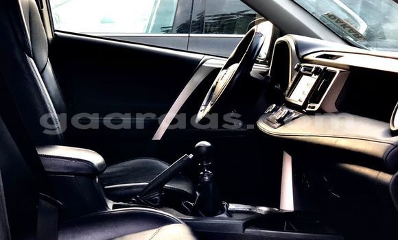 Acheter Import Voiture Toyota RAV4 Noir à Dakar, Dakar Acheter Import Voiture Toyota RAV4 Noir à Dakar, Dakar