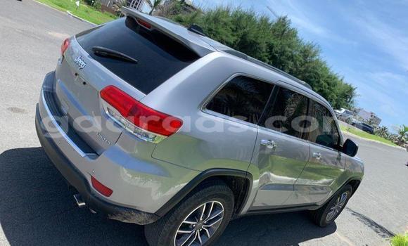 Acheter Import Voiture Jeep Grand Cherokee Gris à Dakar, Dakar Acheter Import Voiture Jeep Grand Cherokee Gris à Dakar, Dakar