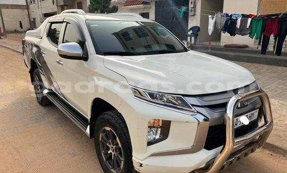 Acheter Occasion Voiture Mitsubishi L200 Blanc à Dakar, Dakar