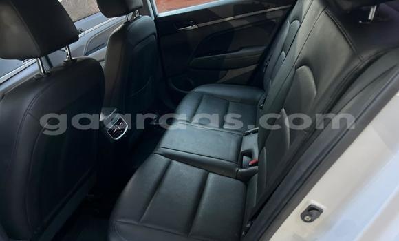 Dieundeu Imported Hyundai Avante White Auto in Dakar in Dakar Dieundeu Imported Hyundai Avante White Auto in Dakar in Dakar