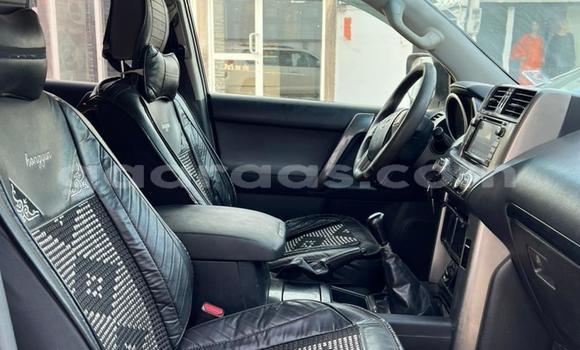 Dieundeu Occasion Toyota Prado White Auto in Dakar in Dakar Dieundeu Occasion Toyota Prado White Auto in Dakar in Dakar