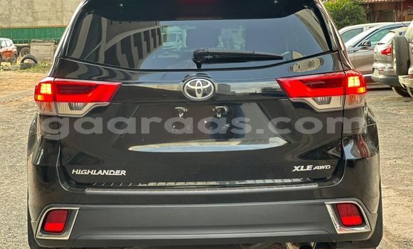 Dieundeu Beess Toyota Highlander Black Auto in Dakar in Dakar Dieundeu Beess Toyota Highlander Black Auto in Dakar in Dakar