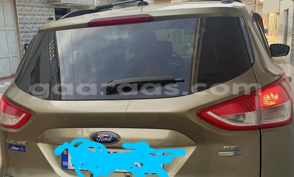 Acheter Occasion Voiture Ford Escape Vert à Rufisque, Dakar Acheter Occasion Voiture Ford Escape Vert à Rufisque, Dakar