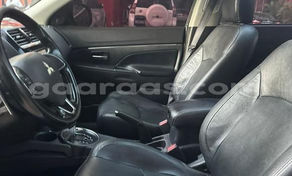 Dieundeu Occasion Mitsubishi RVR White Auto in Dakar in Dakar Dieundeu Occasion Mitsubishi RVR White Auto in Dakar in Dakar