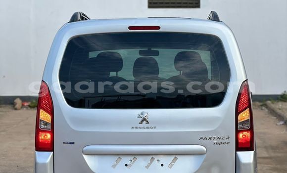 Buy Import Peugeot Partner Silver Car in Dakar in Dakar Buy Import Peugeot Partner Silver Car in Dakar in Dakar