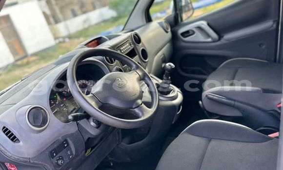 Buy Import Peugeot Partner Silver Car in Dakar in Dakar Buy Import Peugeot Partner Silver Car in Dakar in Dakar