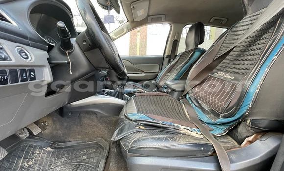 Acheter Occasion Voiture Mitsubishi L200 Gris à Dakar, Dakar Acheter Occasion Voiture Mitsubishi L200 Gris à Dakar, Dakar