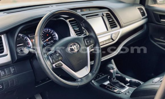 Acheter Import Voiture Toyota Highlander Noir à Dakar, Dakar Acheter Import Voiture Toyota Highlander Noir à Dakar, Dakar