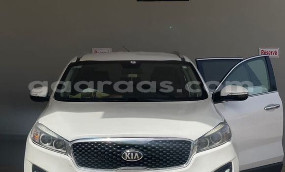 Buy Used Kia Sorento White Car in Dakar in Dakar