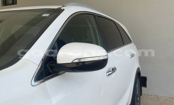 Acheter Occasion Voiture Kia Sorento Blanc à Dakar, Dakar Acheter Occasion Voiture Kia Sorento Blanc à Dakar, Dakar