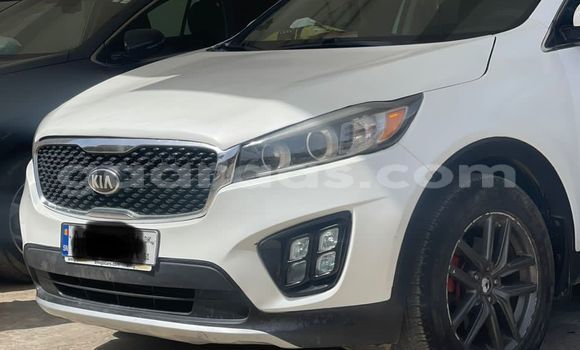 Acheter Occasion Voiture Kia Sorento Blanc à Dakar, Dakar Acheter Occasion Voiture Kia Sorento Blanc à Dakar, Dakar