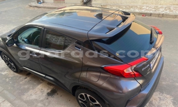 Dieundeu Occasion Toyota C-HR Silver Auto in Dakar in Dakar Dieundeu Occasion Toyota C-HR Silver Auto in Dakar in Dakar