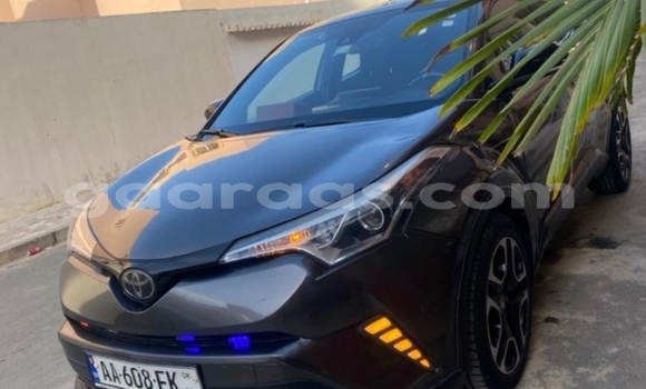 Dieundeu Occasion Toyota C-HR Silver Auto in Dakar in Dakar Dieundeu Occasion Toyota C-HR Silver Auto in Dakar in Dakar