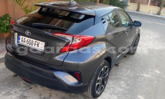 Dieundeu Occasion Toyota C-HR Silver Auto in Dakar in Dakar Dieundeu Occasion Toyota C-HR Silver Auto in Dakar in Dakar