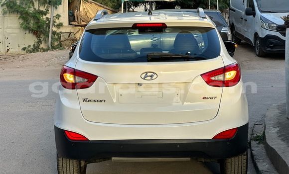 Acheter Import Voiture Hyundai Tucson Blanc à Dakar, Dakar Acheter Import Voiture Hyundai Tucson Blanc à Dakar, Dakar