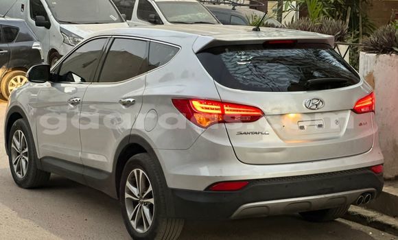 Acheter Import Voiture Hyundai Santa Fe Blanc à Dakar, Dakar Acheter Import Voiture Hyundai Santa Fe Blanc à Dakar, Dakar