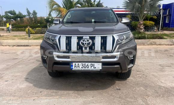 Buy Used Toyota Land Cruiser Silver Car in Dakar in Dakar Buy Used Toyota Land Cruiser Silver Car in Dakar in Dakar