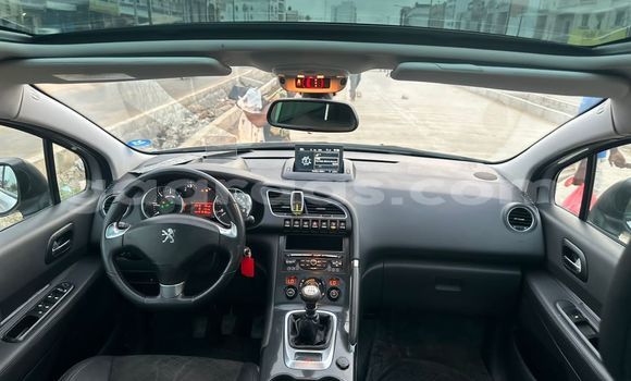 Acheter Import Voiture Peugeot 3008 Gris à Dakar, Dakar Acheter Import Voiture Peugeot 3008 Gris à Dakar, Dakar
