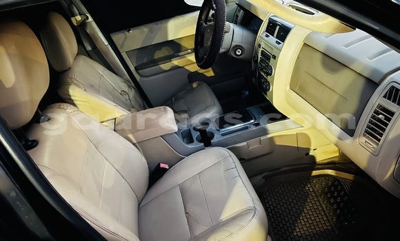 Dieundeu Occasion Ford Escape Black Auto in Dakar in Dakar Dieundeu Occasion Ford Escape Black Auto in Dakar in Dakar