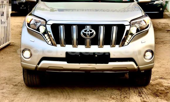 Acheter Import Voiture Toyota Land Cruiser Prado Gris à Dakar, Dakar Acheter Import Voiture Toyota Land Cruiser Prado Gris à Dakar, Dakar
