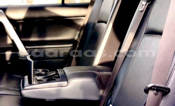 Acheter Import Voiture Toyota Land Cruiser Prado Gris à Dakar, Dakar Acheter Import Voiture Toyota Land Cruiser Prado Gris à Dakar, Dakar