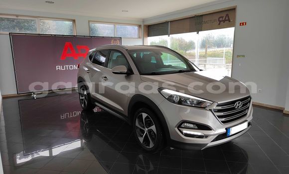 Buy Used Hyundai Tucson Silver Car in Bakel in Tambacounda Buy Used Hyundai Tucson Silver Car in Bakel in Tambacounda